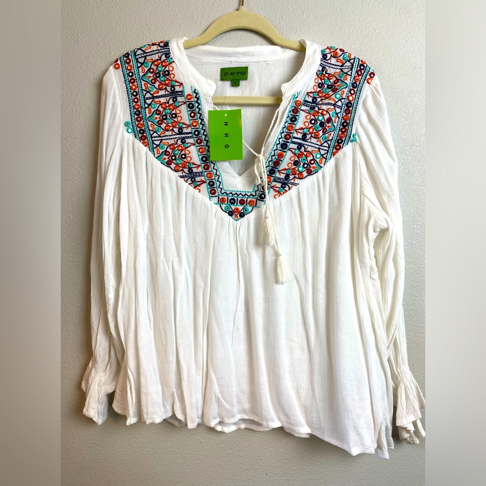White Embroidered, Tunic Top, Sz L New with tags European Brand H.H.G.